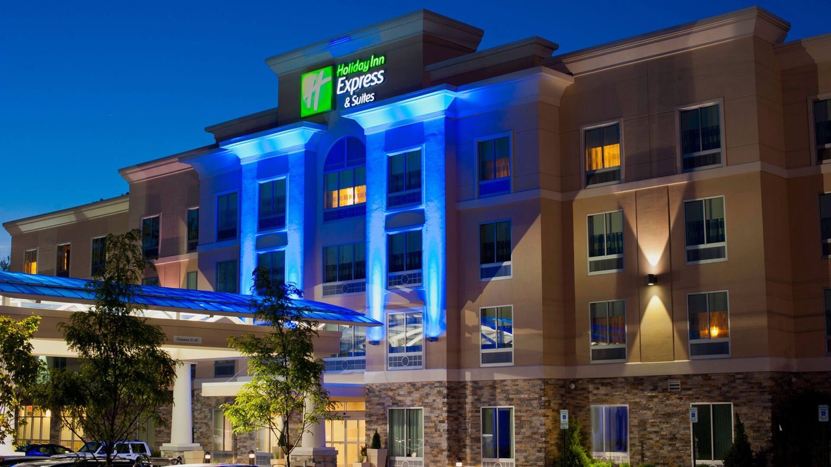 Easton Hotel | Holiday Inn Express & Suites Columbus - Easton Area by IHG
