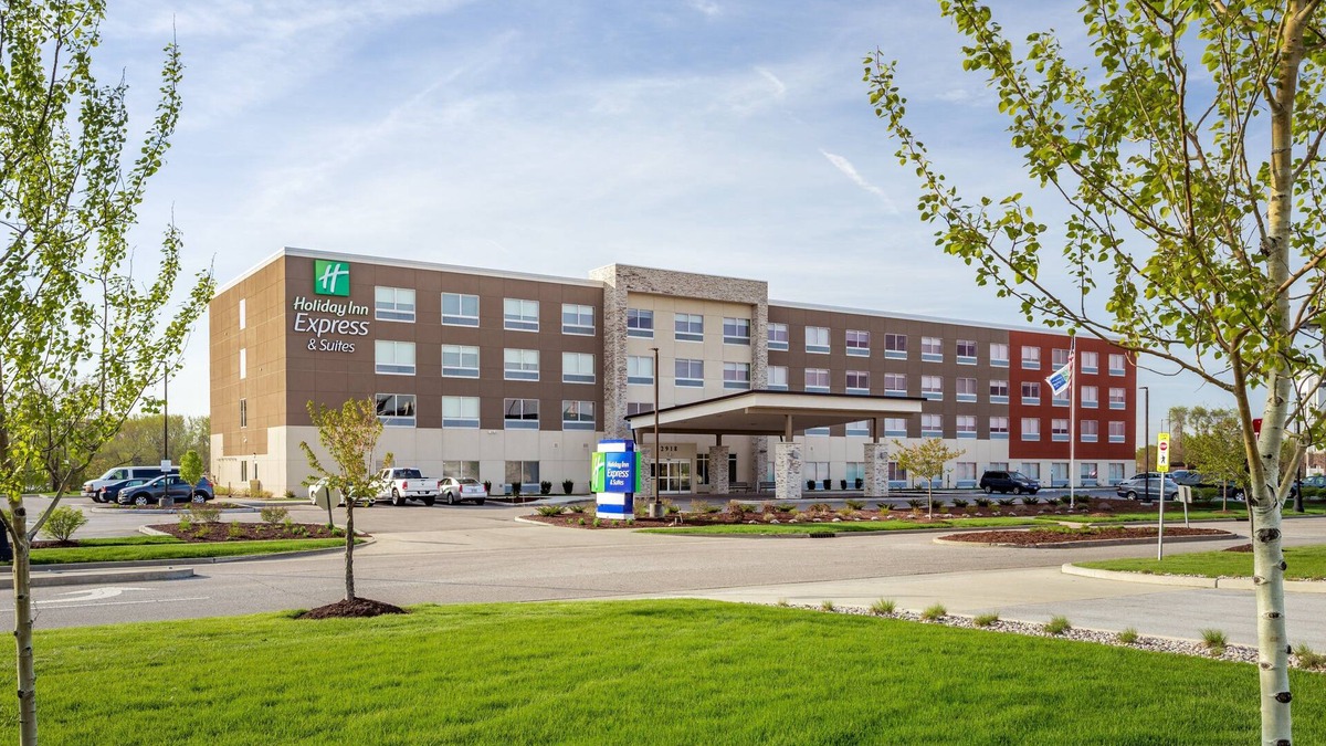 Hammond Hotel | Holiday Inn Express & Suites Hammond by IHG