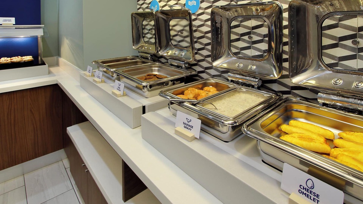 Mount Saint Joseph Hotel | Holiday Inn Express & Suites Hebron - Cincinnati Airport by IHG