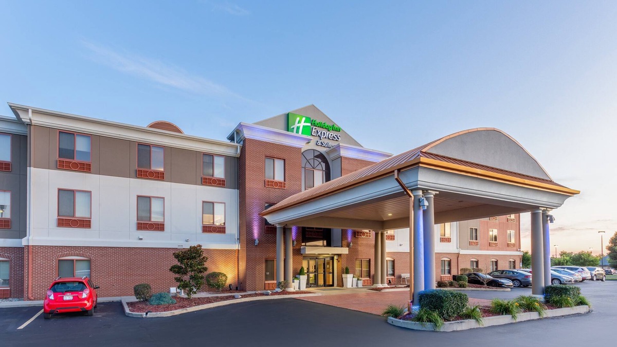 O'Fallon Hotel | Holiday Inn Express & Suites - O'Fallon/Shiloh by IHG