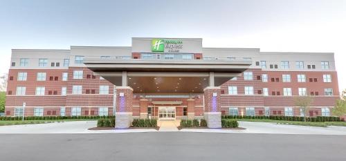 Plymouth Hotel | Holiday Inn Express & Suites Plymouth - Ann Arbor Area by IHG
