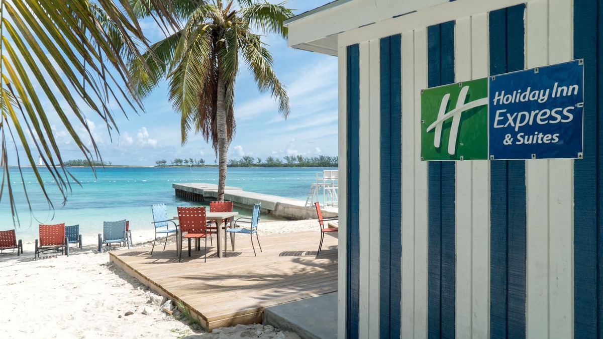 Downtown Nassau Hotel | Holiday Inn Express & Suites Nassau by IHG