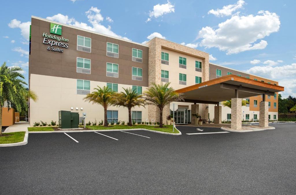 DeLand Hotel | Holiday Inn Express & Suites - Deland South by IHG