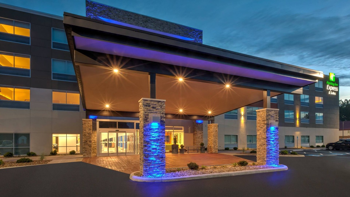 Milan Hotel | Holiday Inn Express & Suites Milan – Sandusky Area by IHG