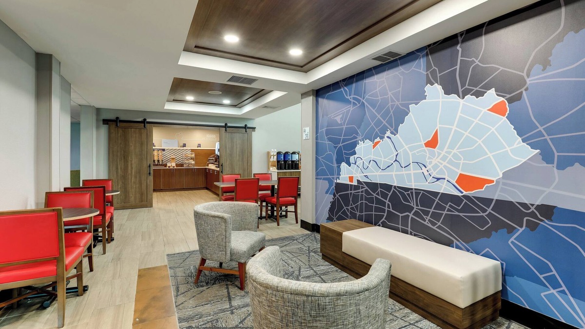 Richmond Hotel | Holiday Inn Express & Suites Richmond by IHG