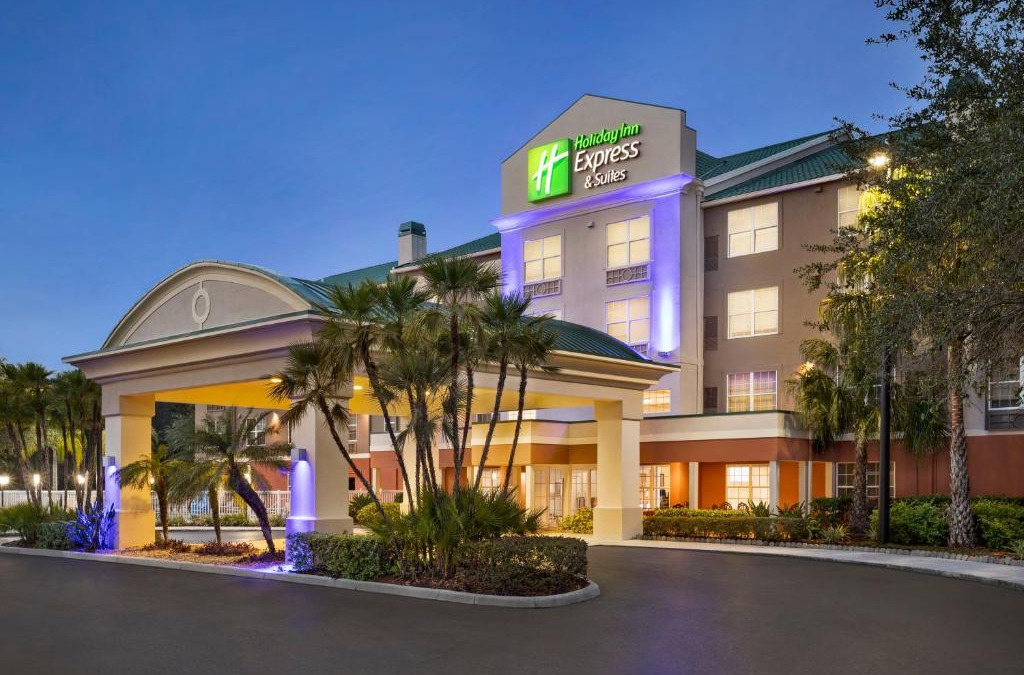 Sarasota Hotel | Holiday Inn Express & Suites Sarasota East by IHG