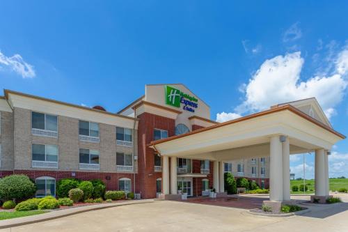 Vandalia Hotel | Holiday Inn Express & Suites Vandalia by IHG