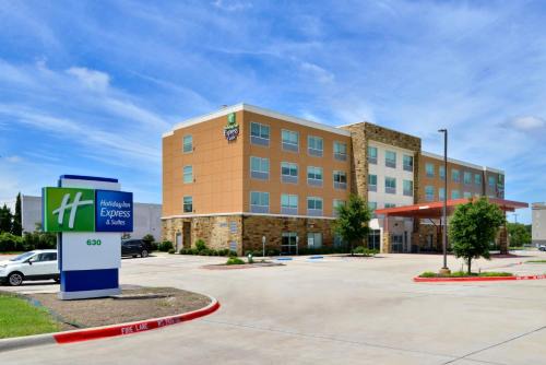Wylie Hotel | Holiday Inn Express & Suites - Wylie West by IHG