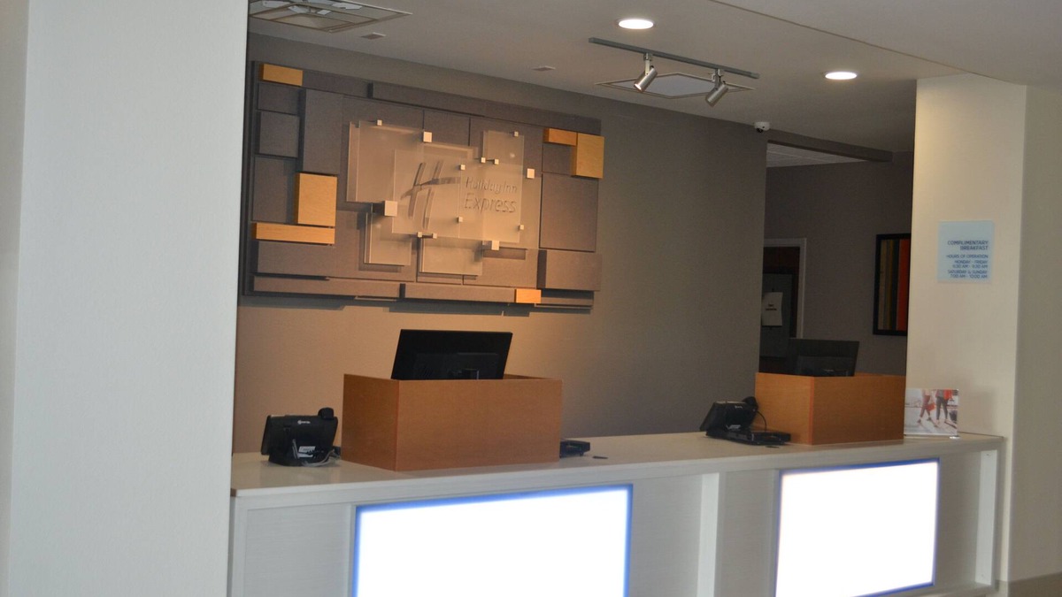Tallahassee Hotel | Holiday Inn Express Tallahassee University Central by IHG