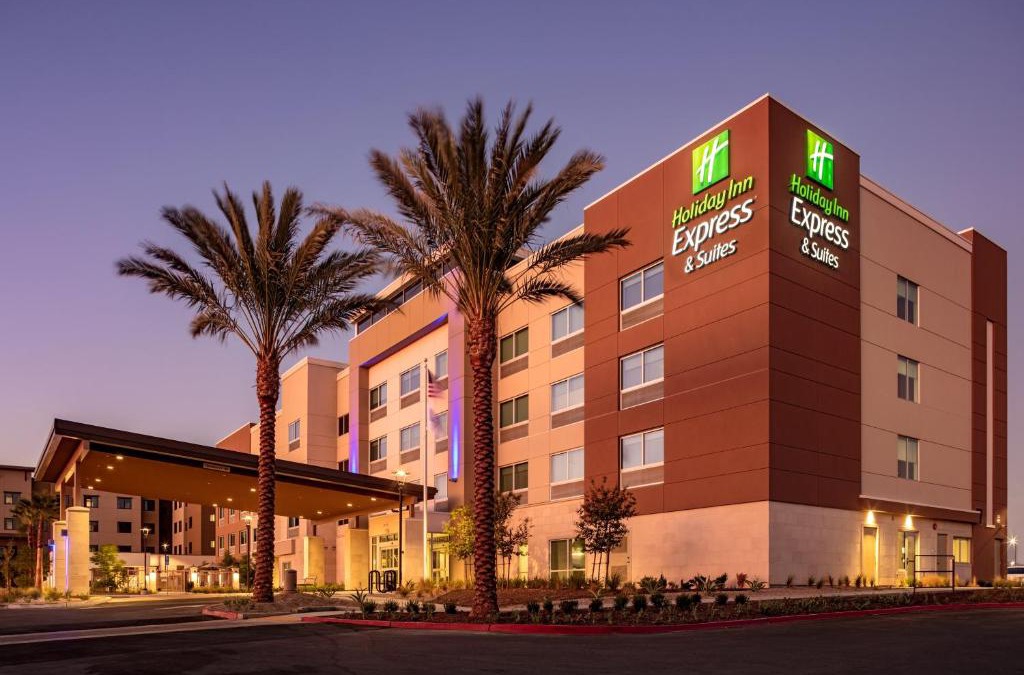 Moreno Valley Hotel | Holiday Inn Express & Suites - Moreno Valley - Riverside by IHG