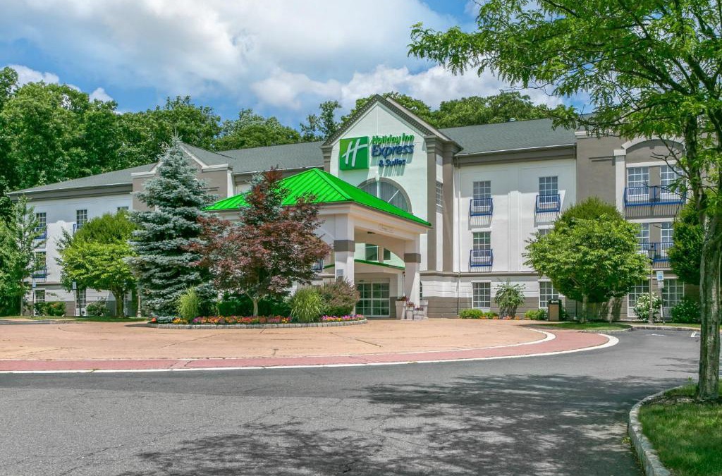 Mount Arlington Hotel | Holiday Inn Express Mount Arlington by IHG