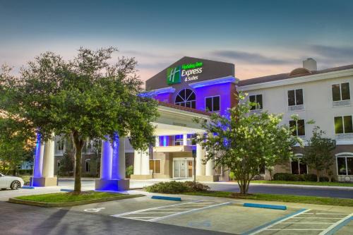 Silver Springs Hotel | Holiday Inn Express Silver Springs - Ocala by IHG