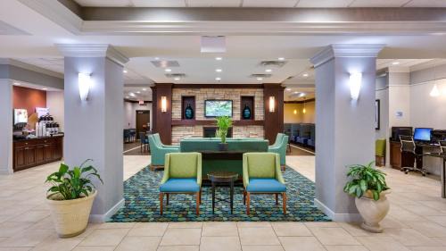 Springfield Hotel | Holiday Inn Express Washington DC SW - Springfield by IHG