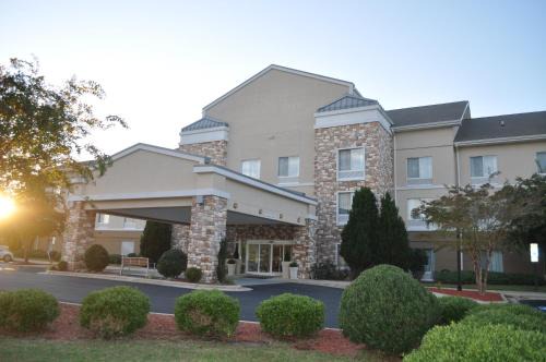 Williamston Hotel | Holiday Inn Express Williamston by IHG