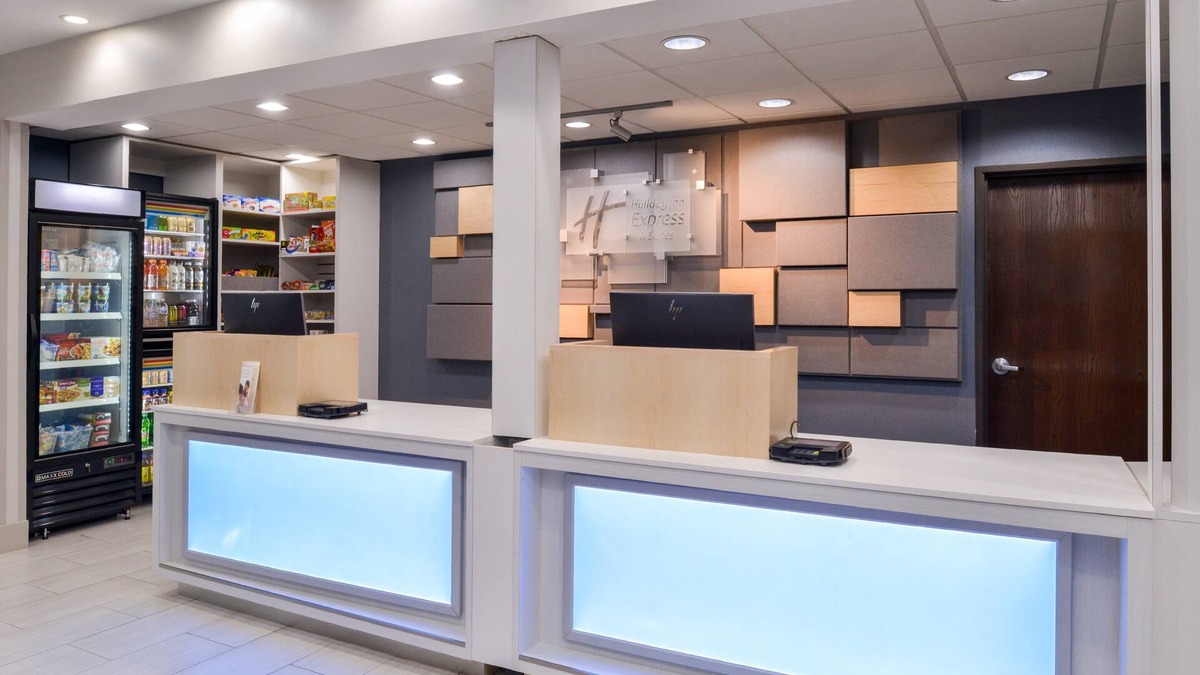 Wixom Hotel | Holiday Inn Express Wixom by IHG
