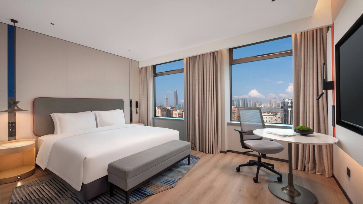 Jiang'an District Hotel | Holiday Inn Express Wuhan Jianghan Road by IHG