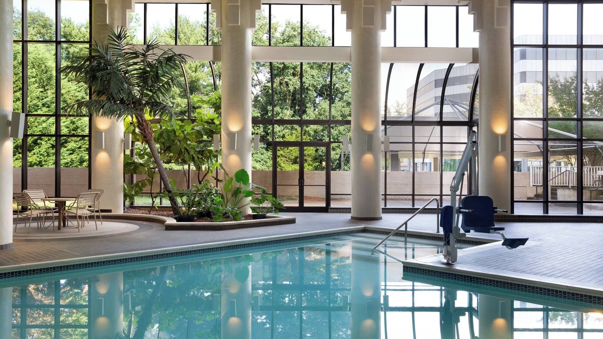 Gaithersburg Hotel | Holiday Inn Gaithersburg by IHG