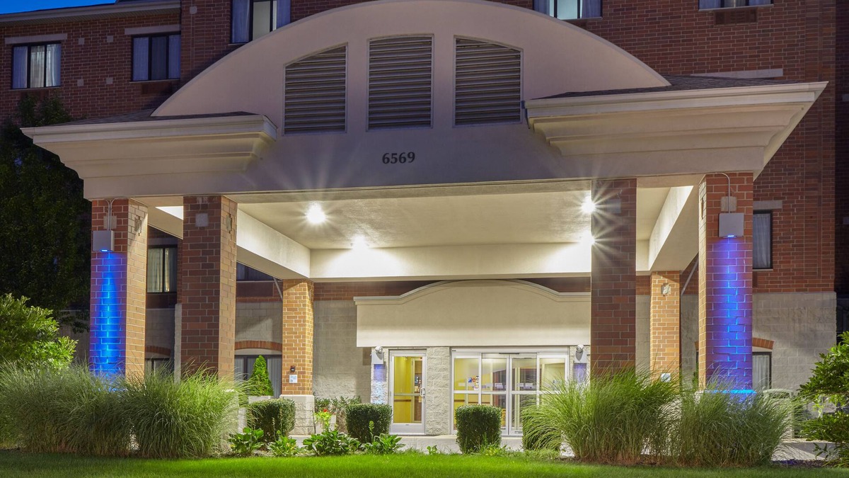 Cutlerville Hotel | Holiday Inn Grand Rapids - South by IHG