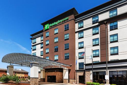 South Tulsa Hotel | Holiday Inn Hotel & Suites Tulsa South by IHG