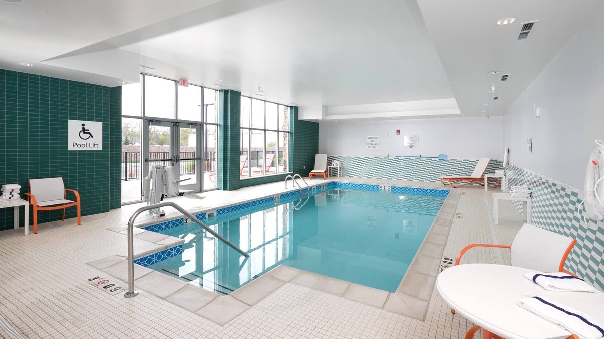 Mount Pleasant Hotel | Holiday Inn Hotels and Suites Mount Pleasant by IHG