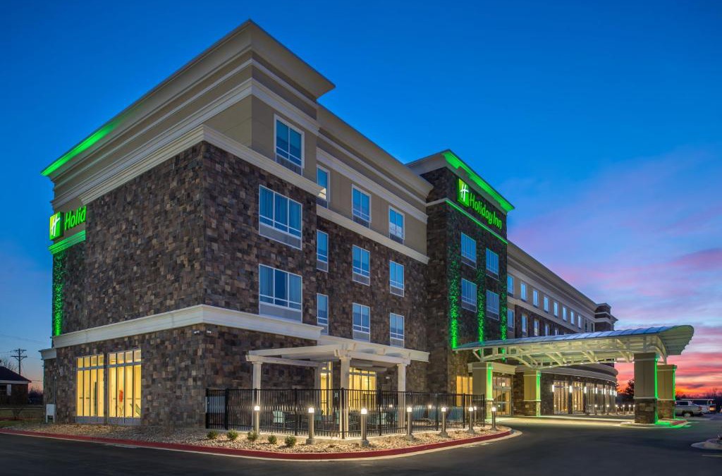 Joplin Hotel | Holiday Inn Joplin by IHG