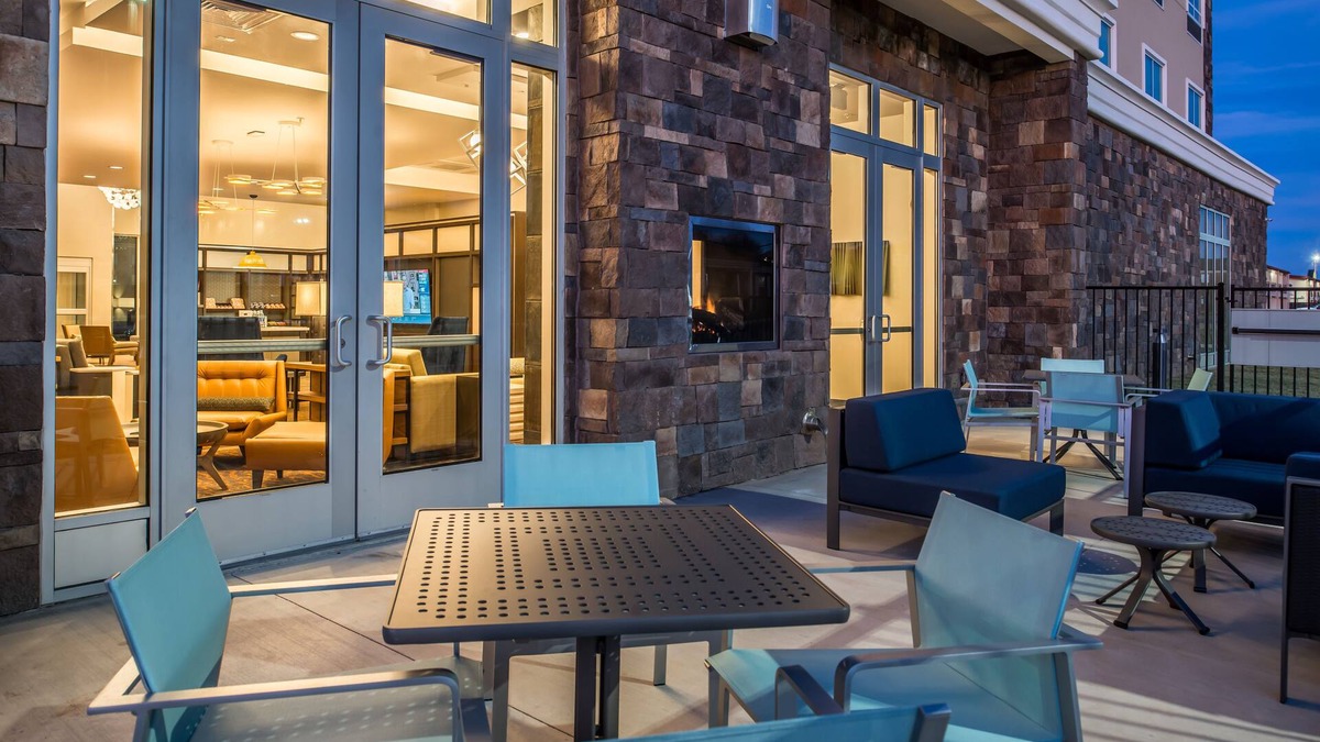 Joplin Hotel | Holiday Inn Joplin by IHG
