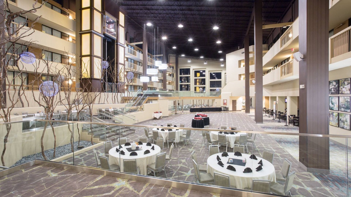 Downtown Little Rock Hotel | Holiday Inn Little Rock-Airport-Conference Center by IHG