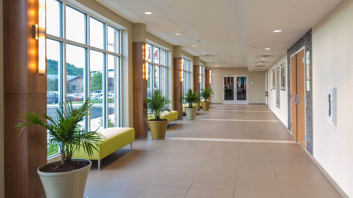 Morgantown Hotel | Holiday Inn Morgantown - University Area by IHG