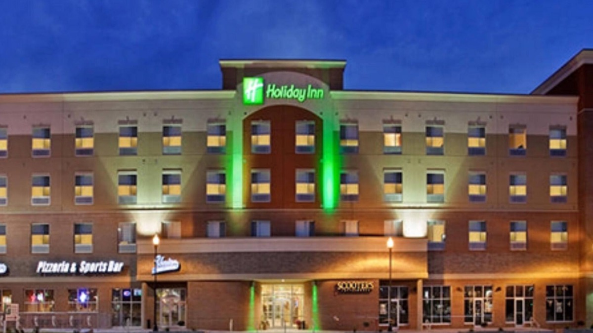 NoDo District Hotel | Holiday Inn Omaha Downtown - Waterpark by IHG