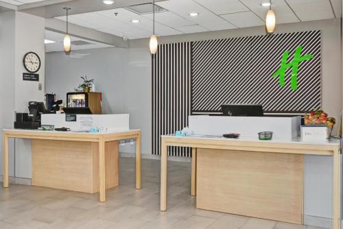 Piscataway Hotel | Holiday Inn - Piscataway - Somerset by IHG
