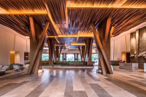Tianya District Resort | Holiday Inn Resort Sanya Bay by IHG