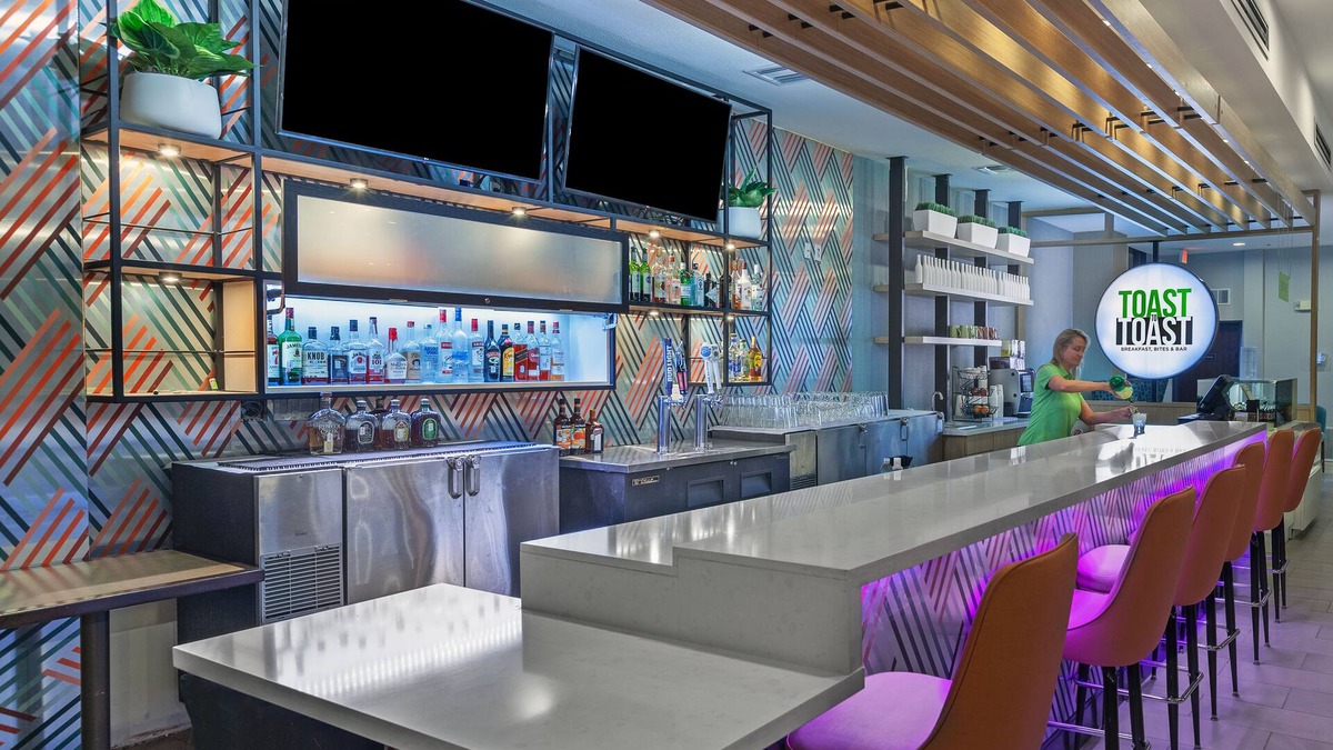 McKinney Hotel | Holiday Inn & Suites McKinney - N Allen by IHG