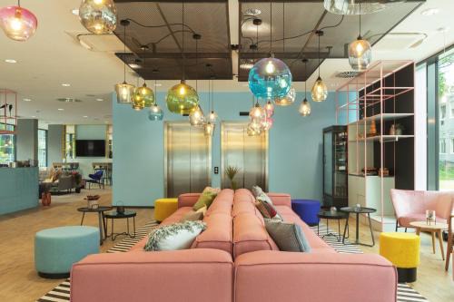 Eschborn Hotel | Holiday Inn - the niu, Belt Frankfurt Eschborn by IHG