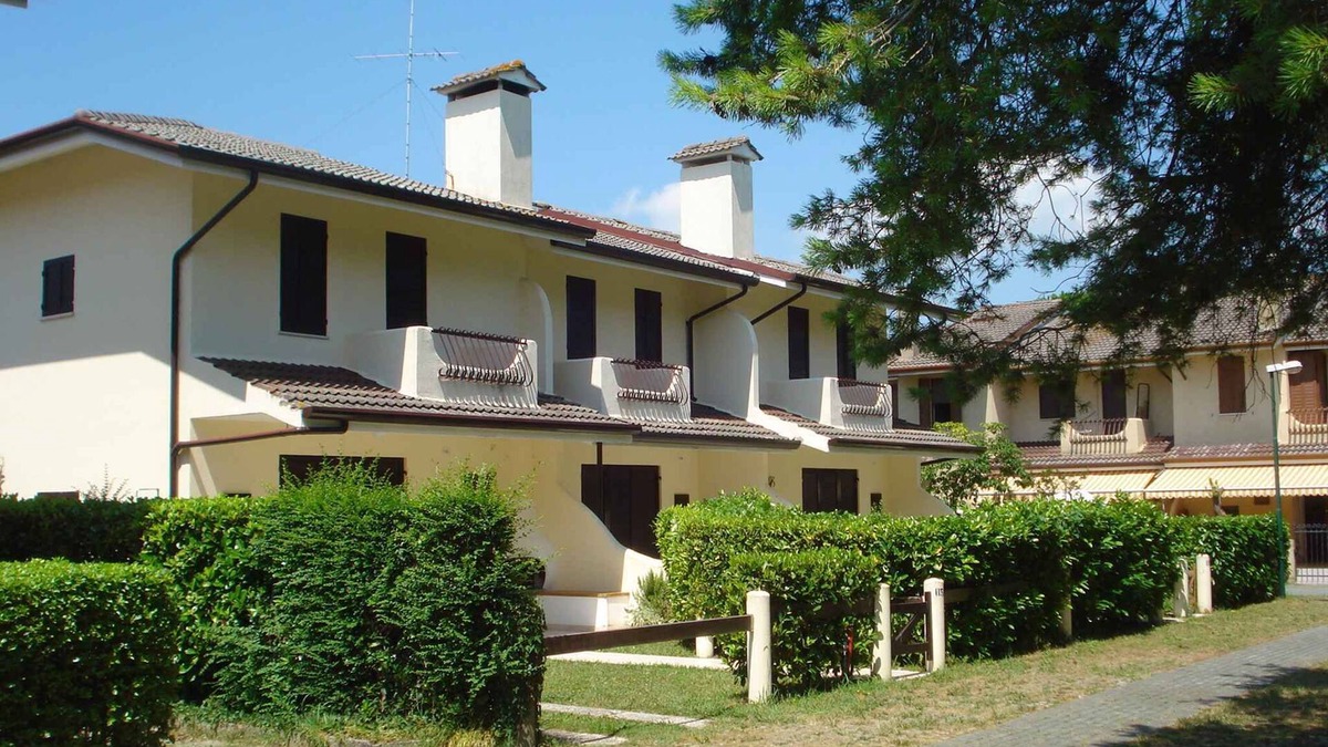 Porto Santa Margherita House | Holiday home in holiday village with swimming pool