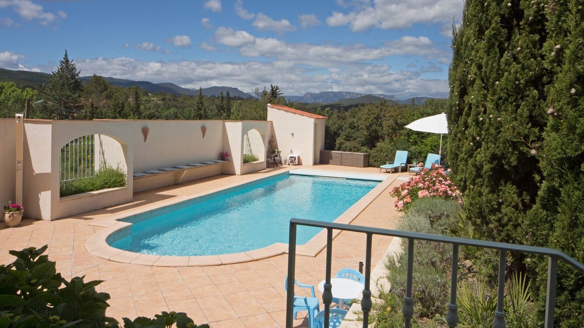Prades-sur-Vernazobre Villa | Holiday paradise with safe, heated swimming pool (April-Nov.) Panoramic views!