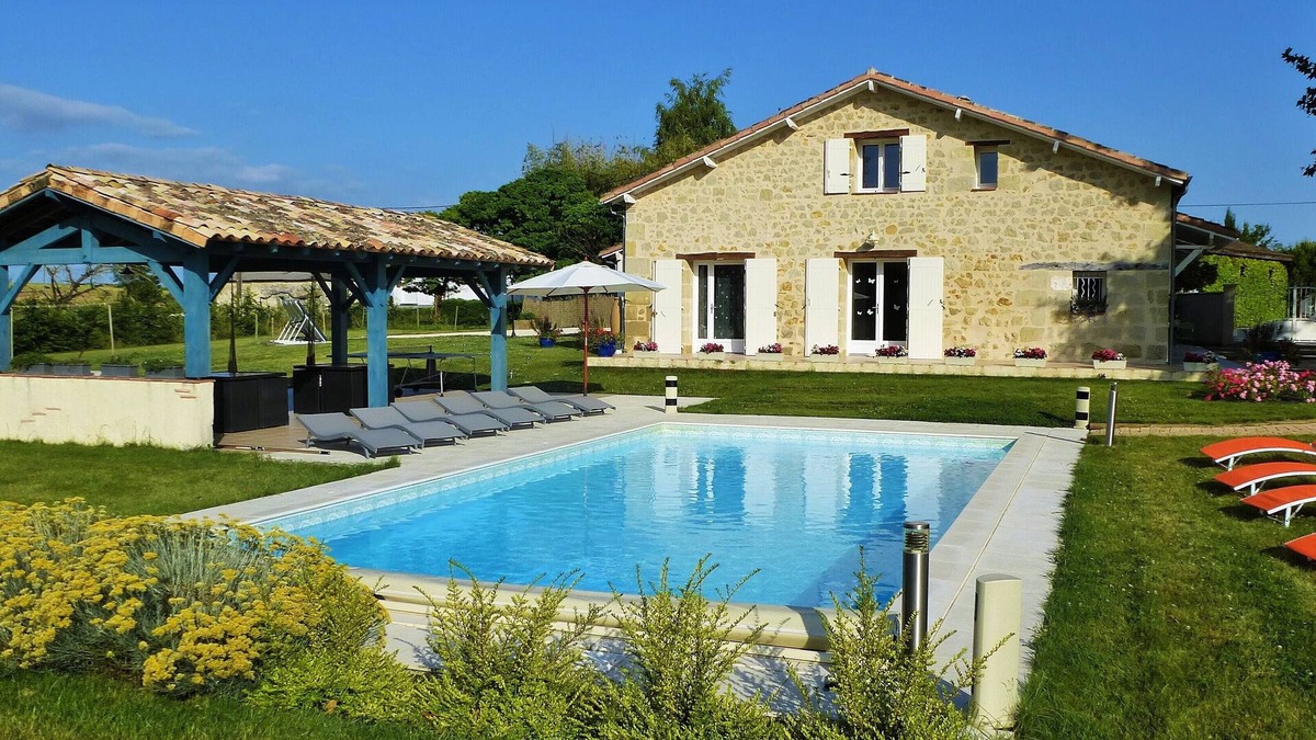 Lavergne House | Holiday rental Cottage Lespiland for 12 people labeled 4 * and T & H