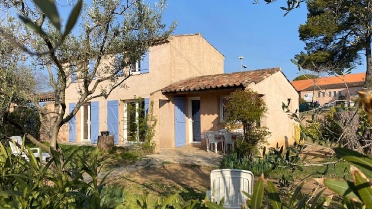 Lorgues Villa | HOLIDAY RENTAL HOUSE, SWIMMING POOL, GARDEN FENCING, ANIMALS ACCEPTED, WIFI