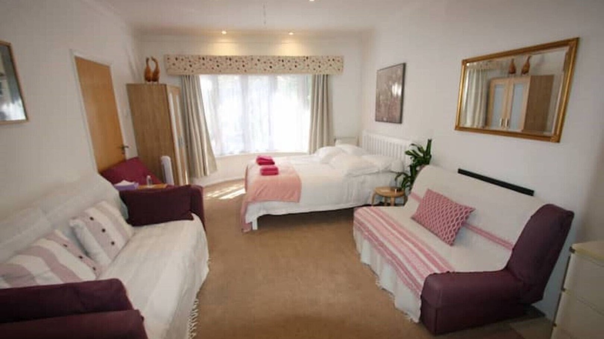 Bidborough Apartment | Holiday Studio Flat/BnB