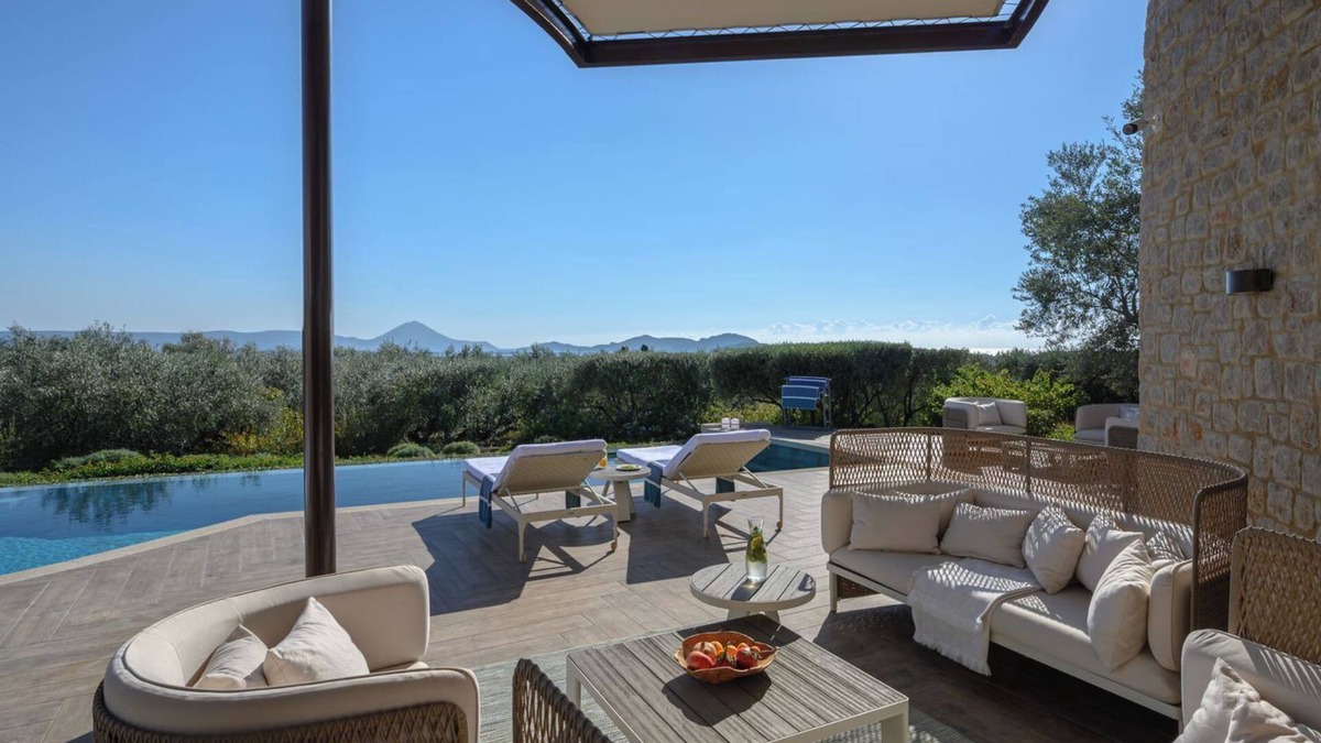 Pylos Villa | holiday vacation large villa greece, peloponnese, near beach, golf, pool, air conditioning, internet wi-fi, garden, view
