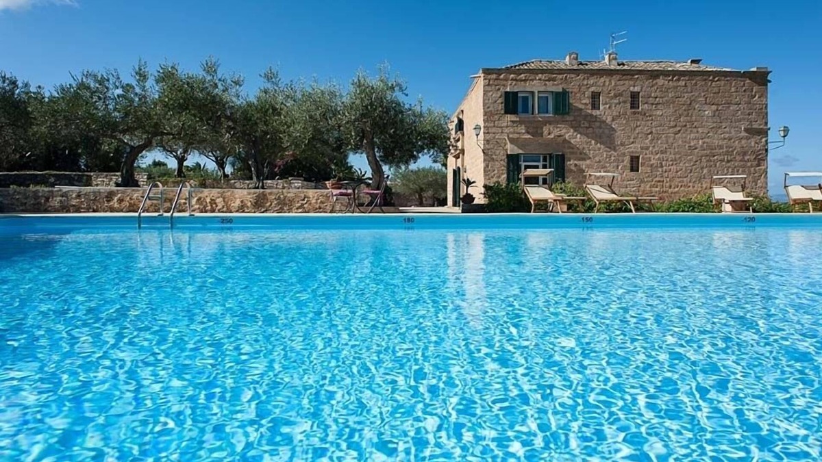Paceco Villa | holiday vacation villa rental italy, sicily, trapani, pool, view