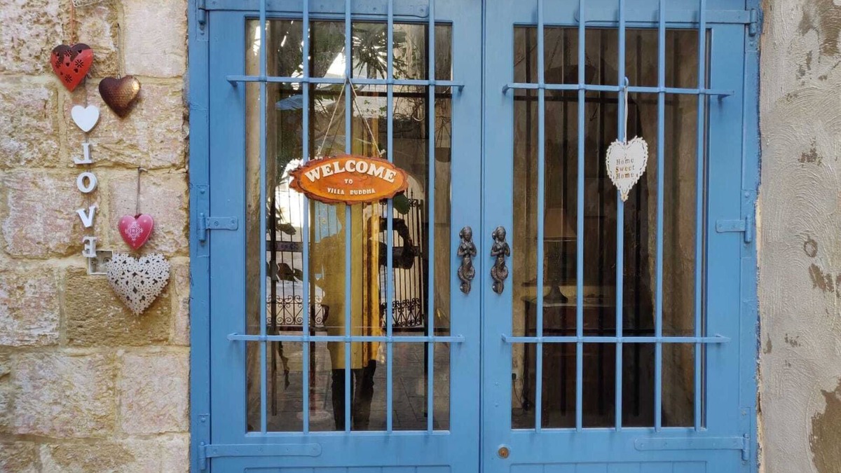 Zurrieq Villa | Holiday Villa sleeping 9 Persons (additional sleeping arrangements possible)