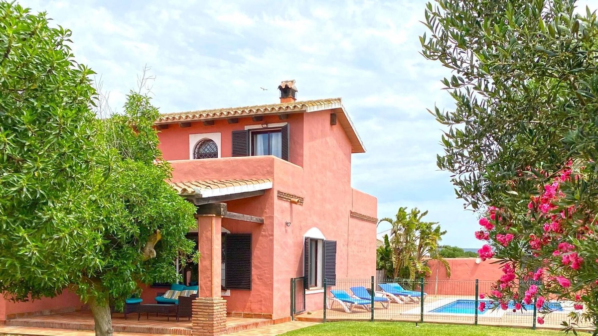 El Palmar Villa | Holiday villa with private pool, at 300 m from the beach.