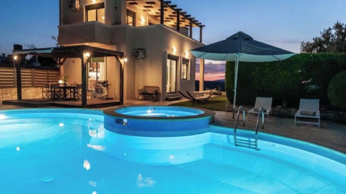 Xirokampi Villa | Holiday villa with private pool