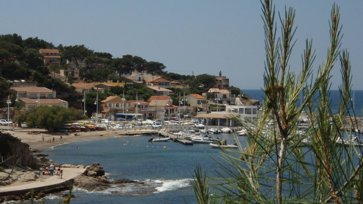 Le Pradet Apartment | Holidays by the sea