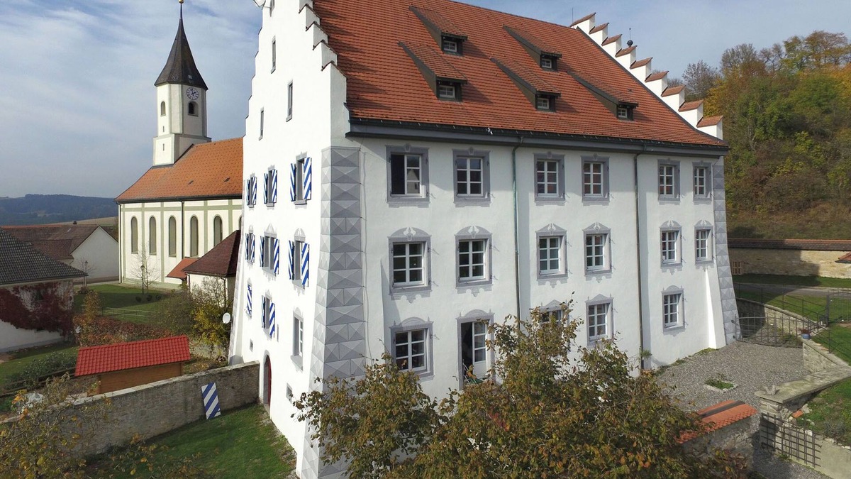 Stuehlingen Apartment | Holidays in the historical cultural monument