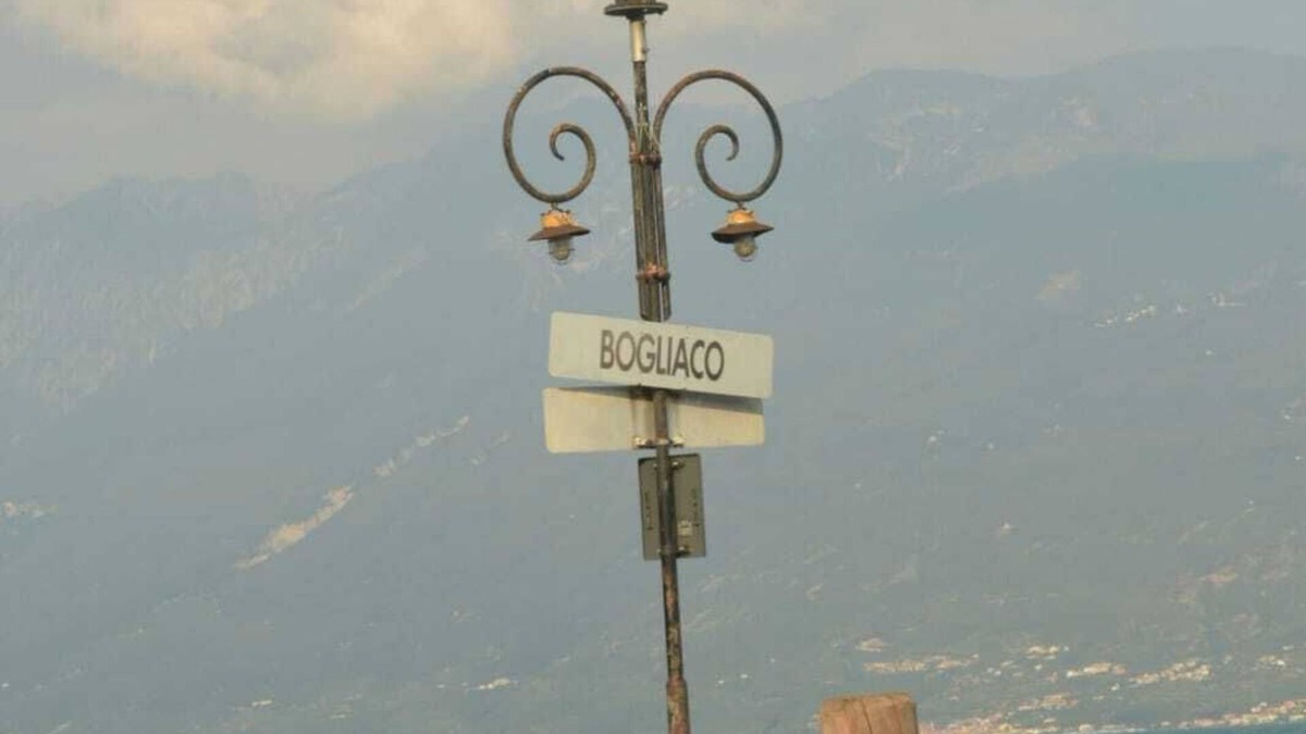 Bogliaco Apartment | HOLIDAYS ON THE LAKE OF GARDA