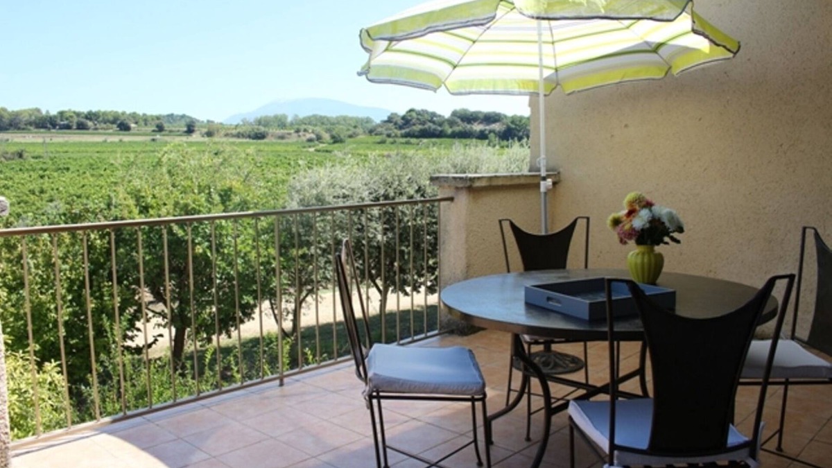 Vaison-la-Romaine House | Holidays surrounded by vineyards, olive trees, truffle oaks