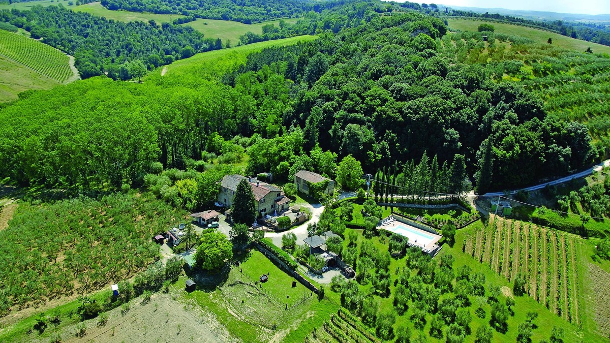 Poggibonsi Apartment | Holidays with swimming pool in Tuscany