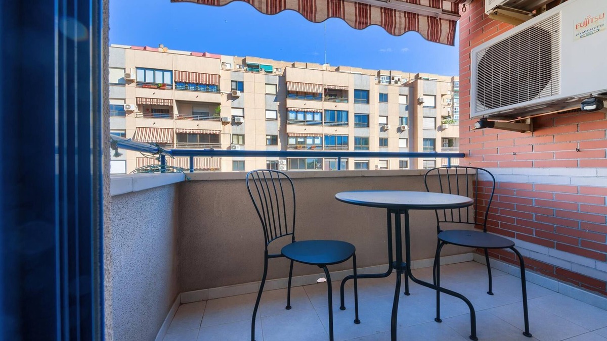 Parque Ayala Apartment | Holidays2Malaga Ayala 2 bedroom & terrace & 400 mts to Beach