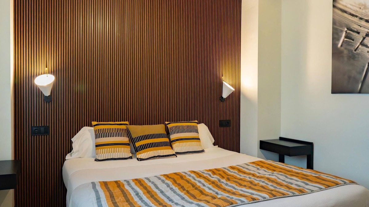 Perchel Sur Apartment | Holidays2Malaga Bubu Interior View Brand New